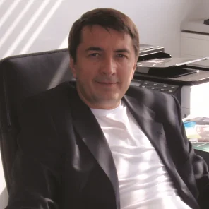 dr Dawid Murawa